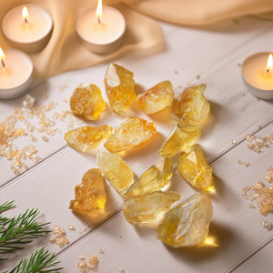 Citrien (ruwe steen) 1 stuk.