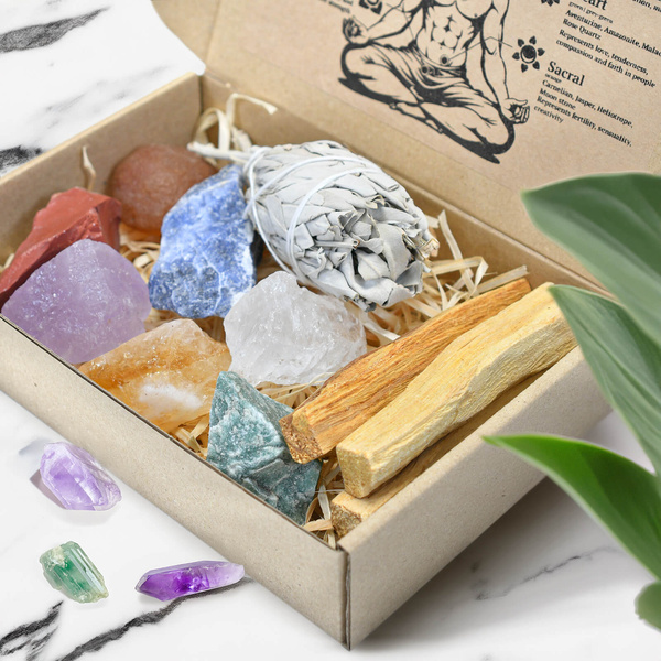 Set natuurstenen, kristallen en wieroken - esoterie, yoga, meditatie