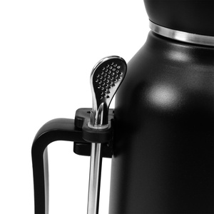 YerbaGo – Thermos met kalebas en bombilla 1,3 L – zwart