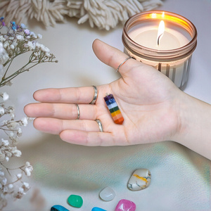Geschenkset voor rituelen en werken met chakra's: wierook + kaars + sieraden