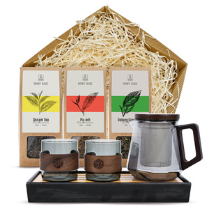 Mary Rose cadeauset: losse thee + accessoires voor het theedrinken